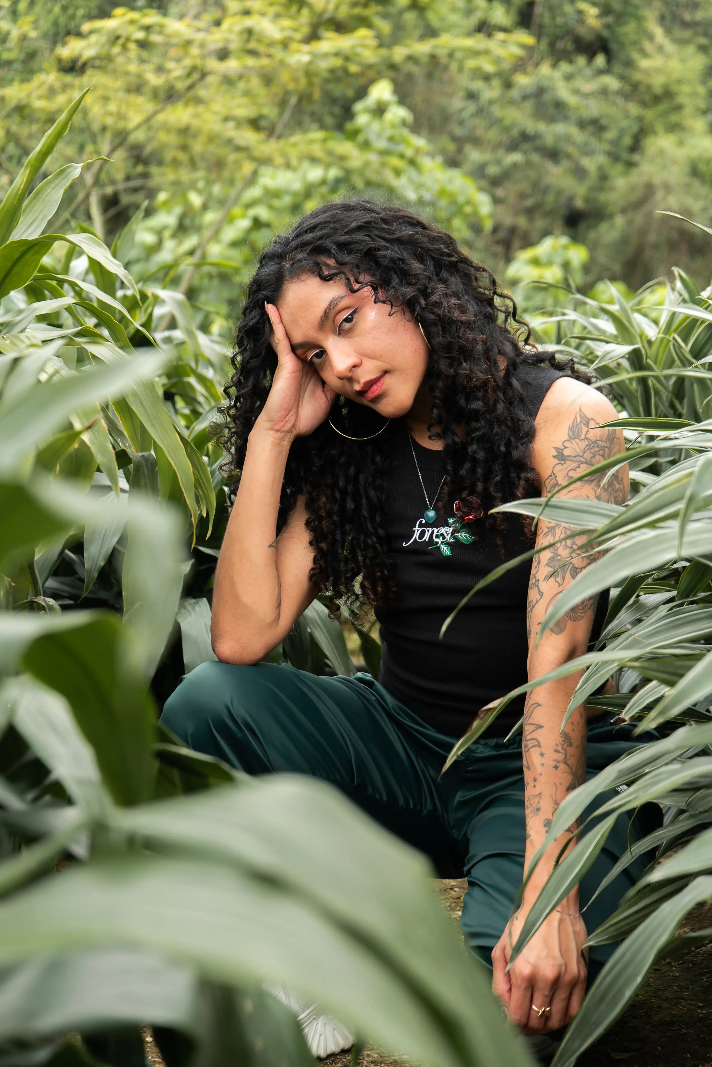 Camiseta Floral negra