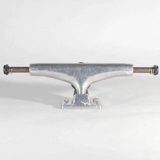 TRUCKS THUNDER
